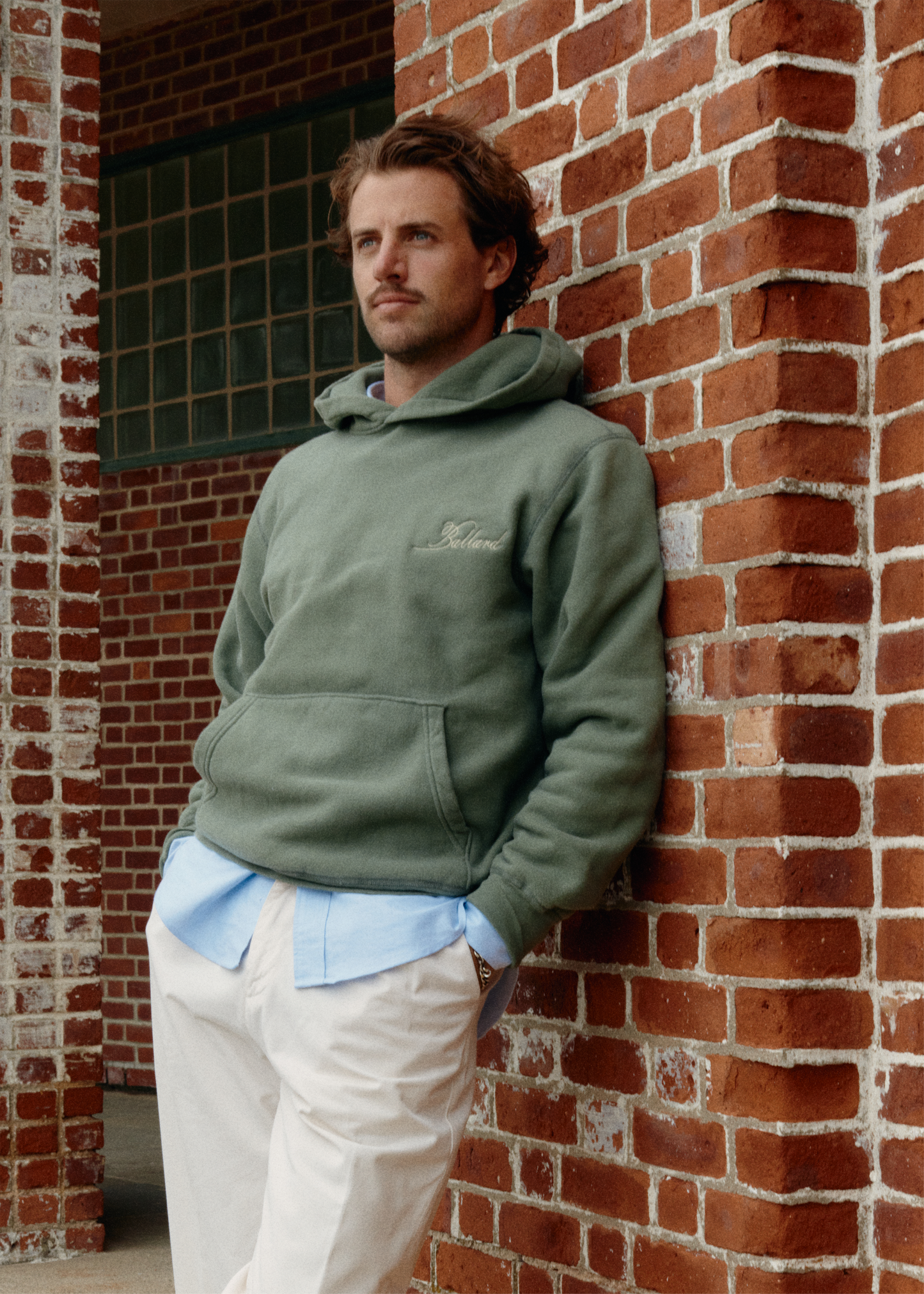 YORK EMBROIDERED SCRIPT HOODIE | SAGE