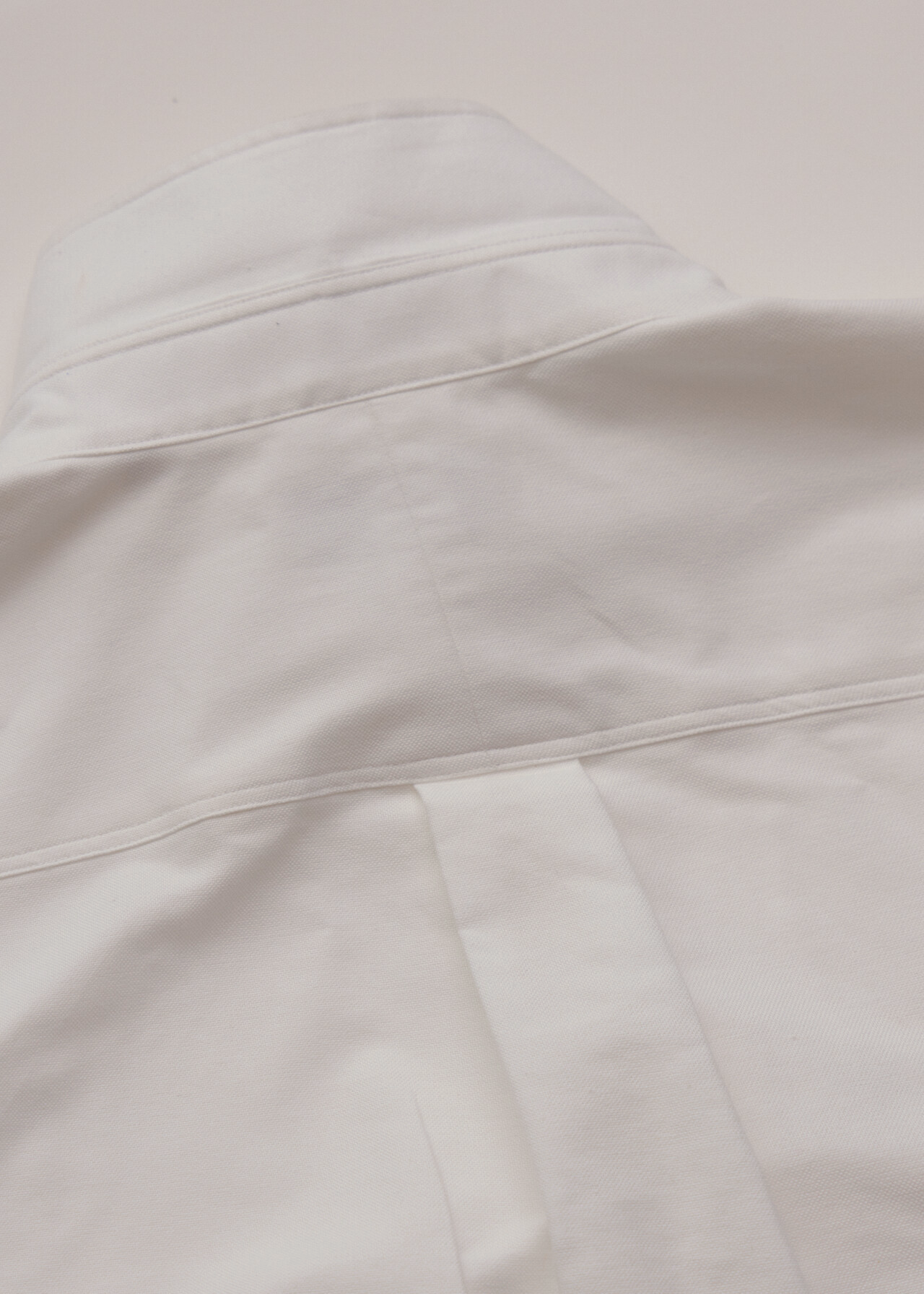 THE MOTHER OF PEARL OXFORD | WHITE